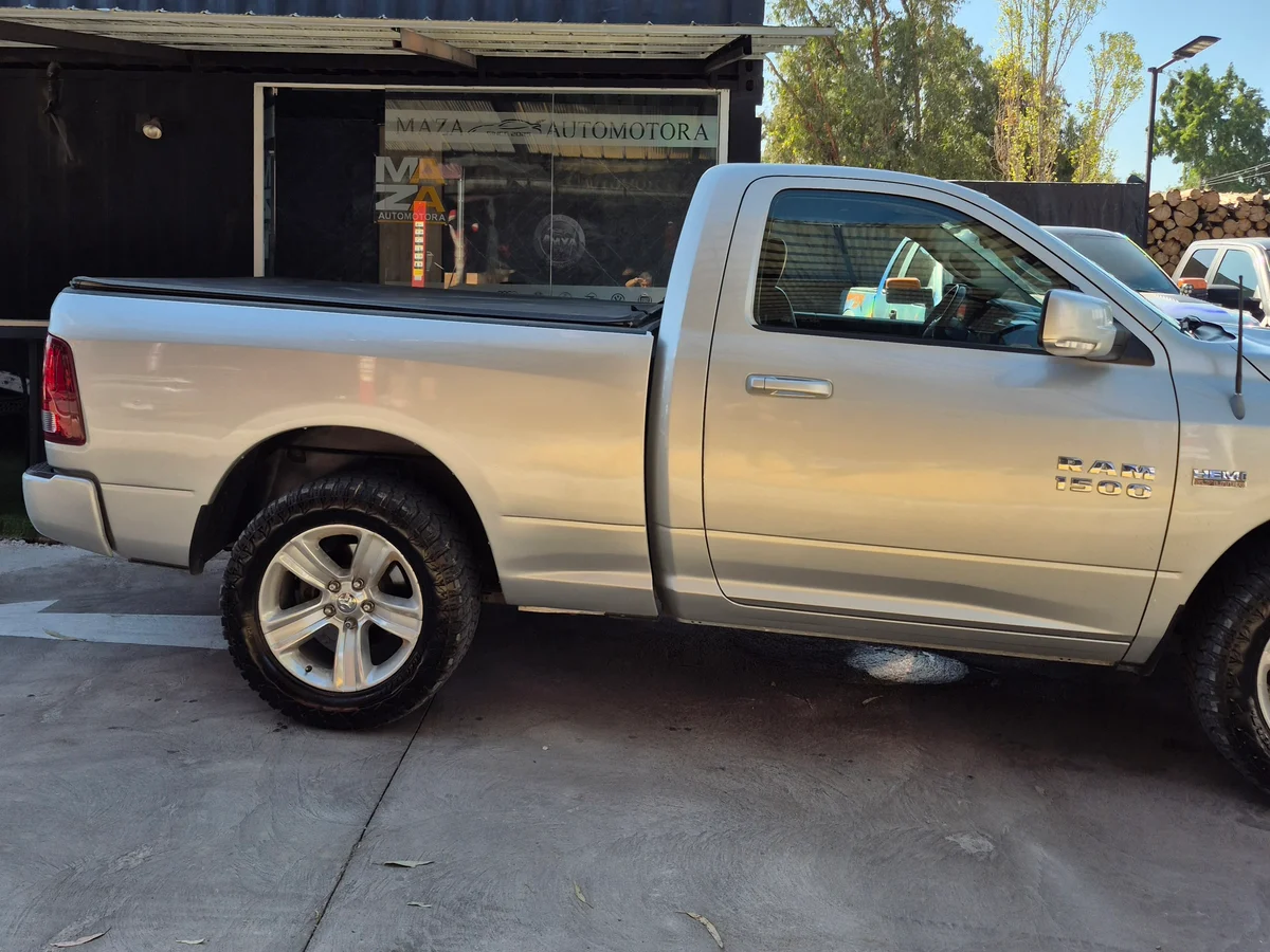 Dodge New Ram 1500 - Miniatura 4
