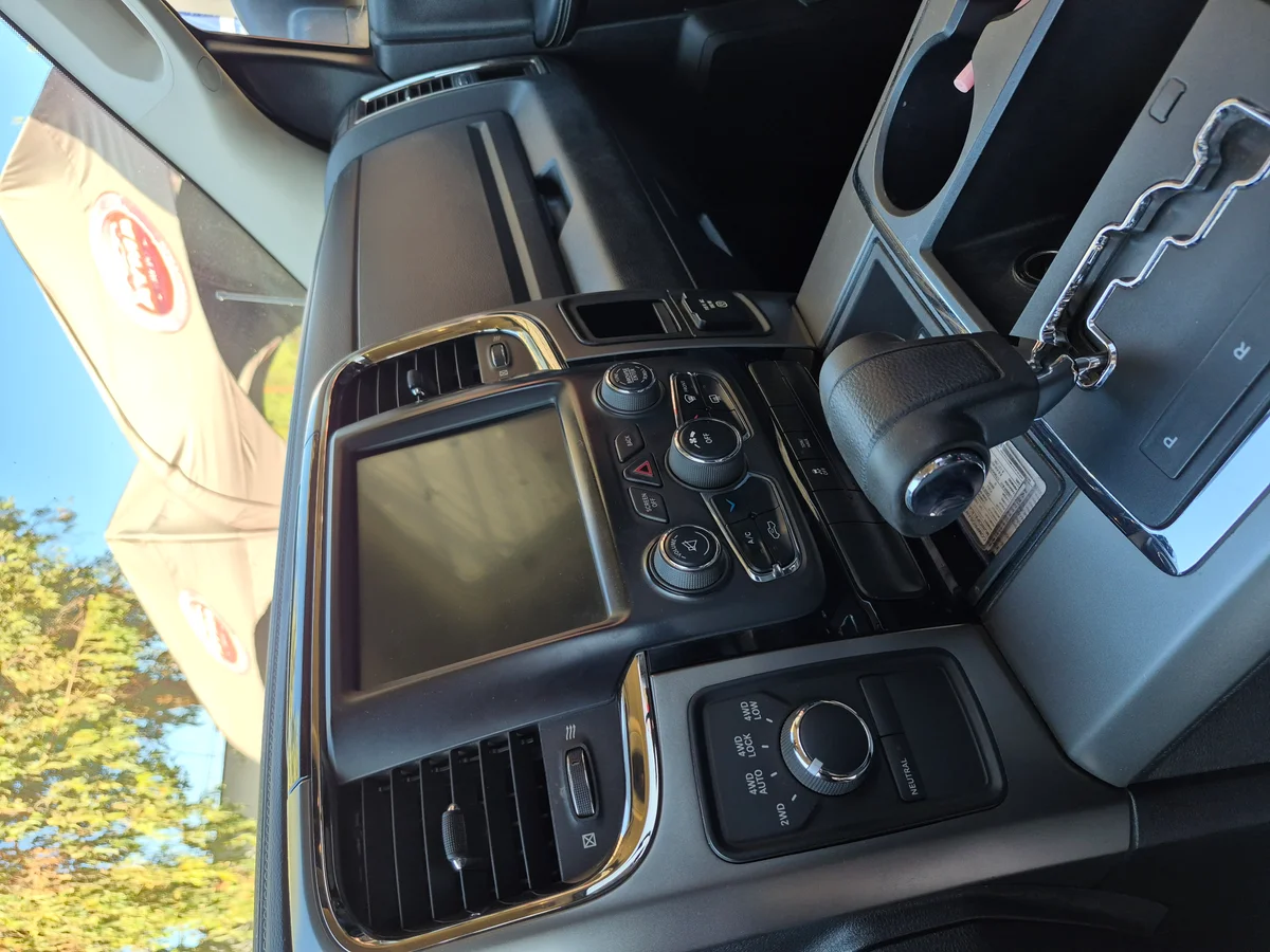 Dodge New Ram 1500 - Miniatura 10