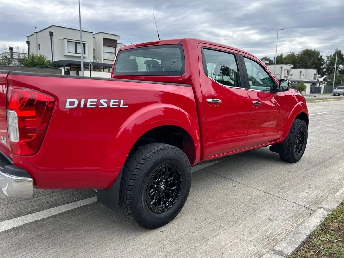 VENDIDA/NISSAN NP300 4X2