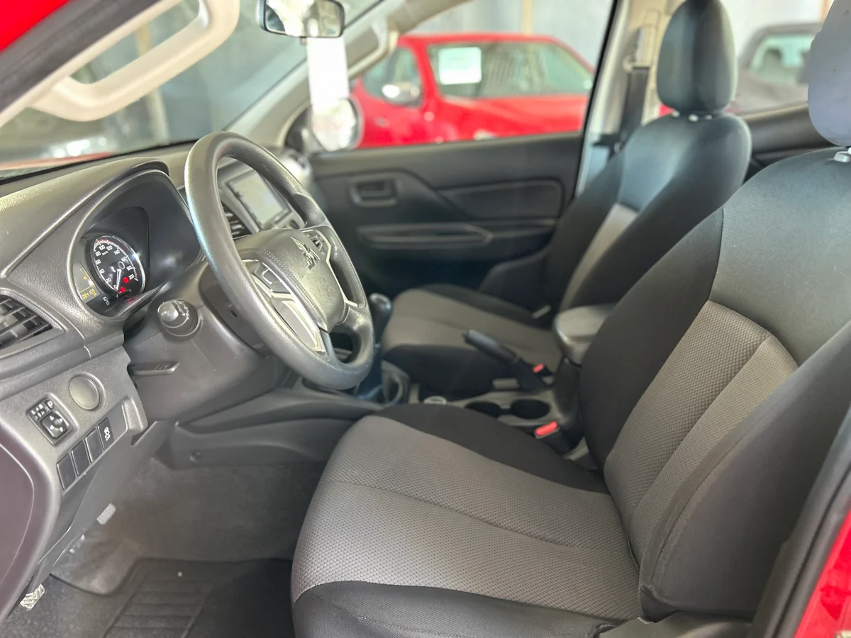 L200 KATANA 4X4 - Miniatura 15