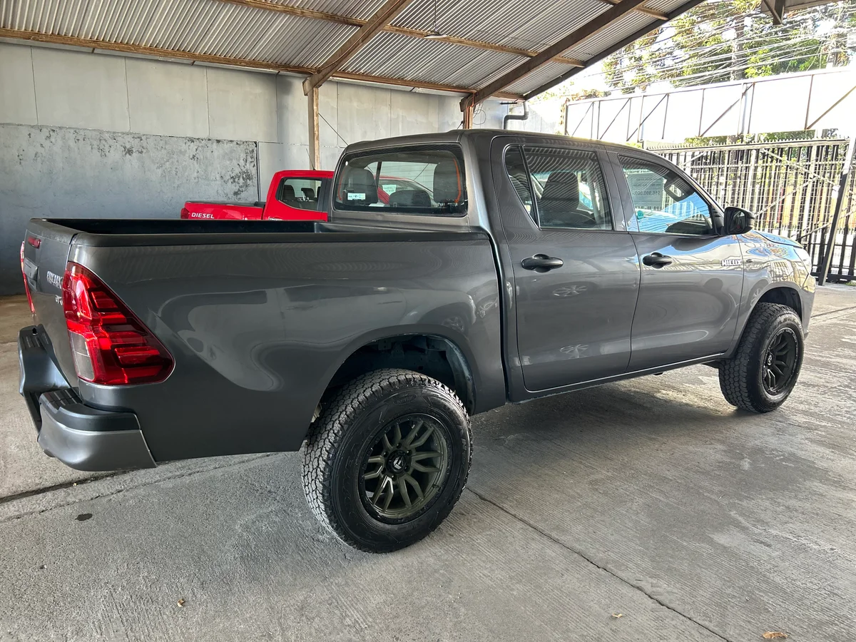HILUX 4X2