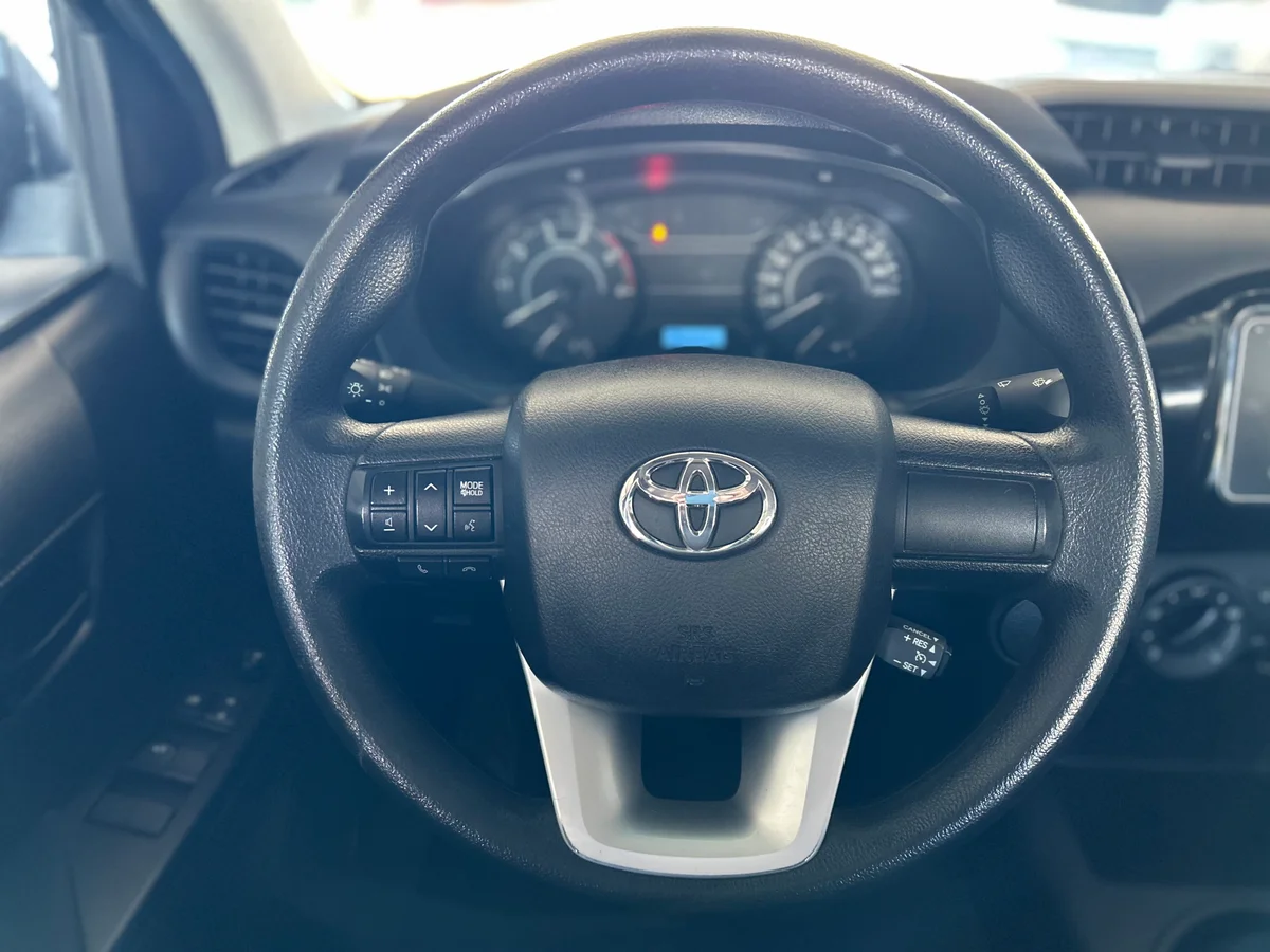 HILUX 4X2 - Miniatura 11