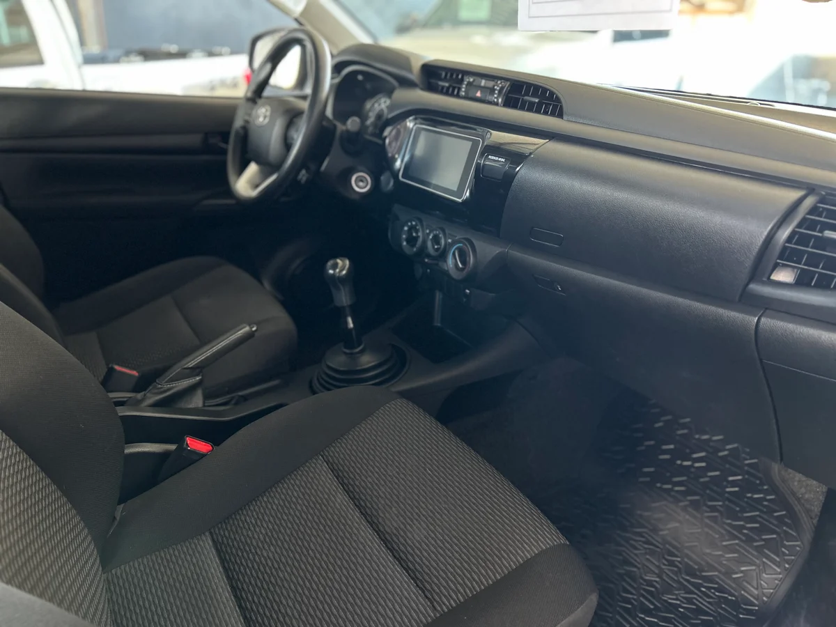 HILUX 4X2 - Miniatura 15