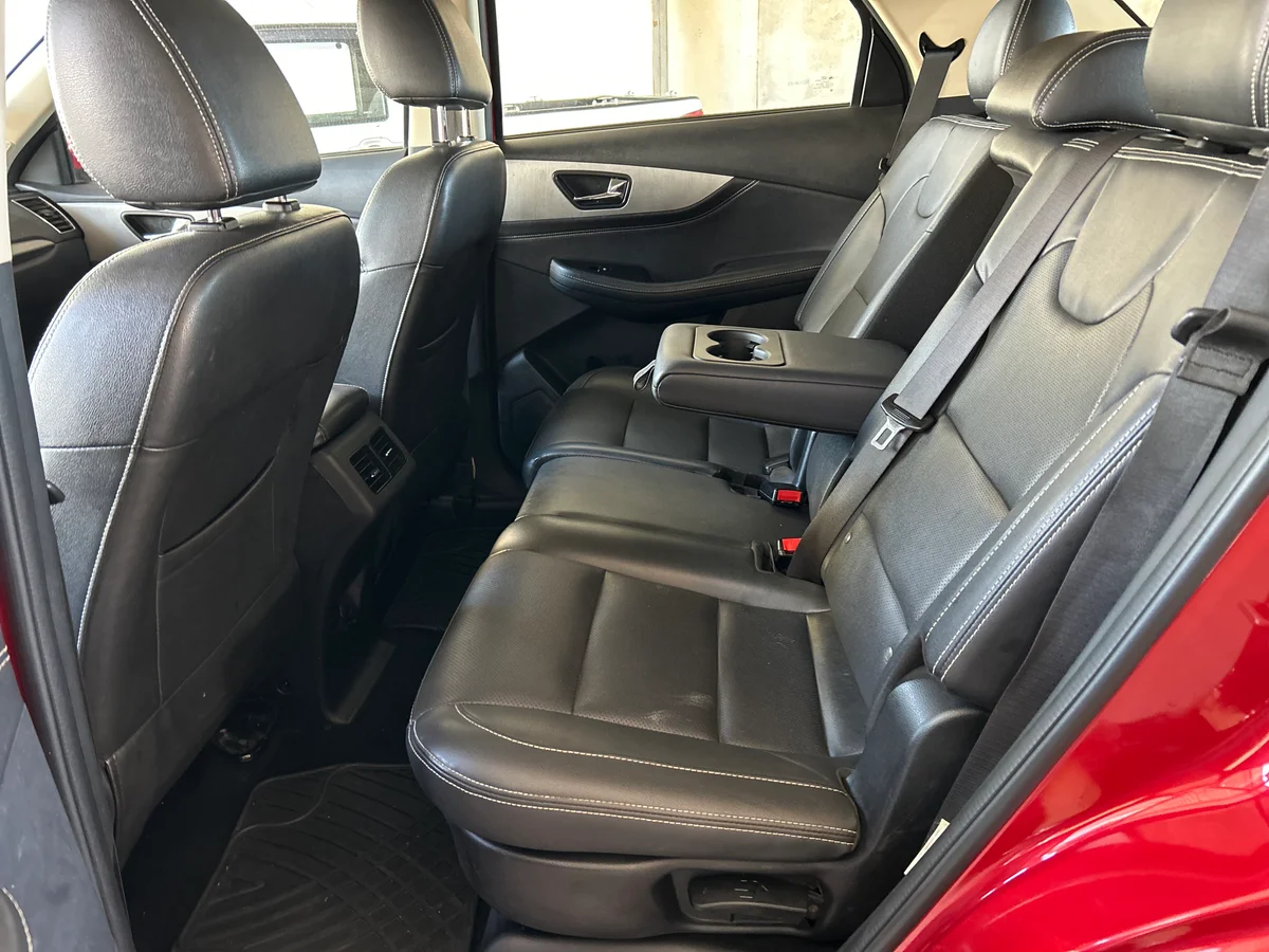 SUV FAMILIAR 3 CORRIDAS DE ASIENTO - Miniatura 10