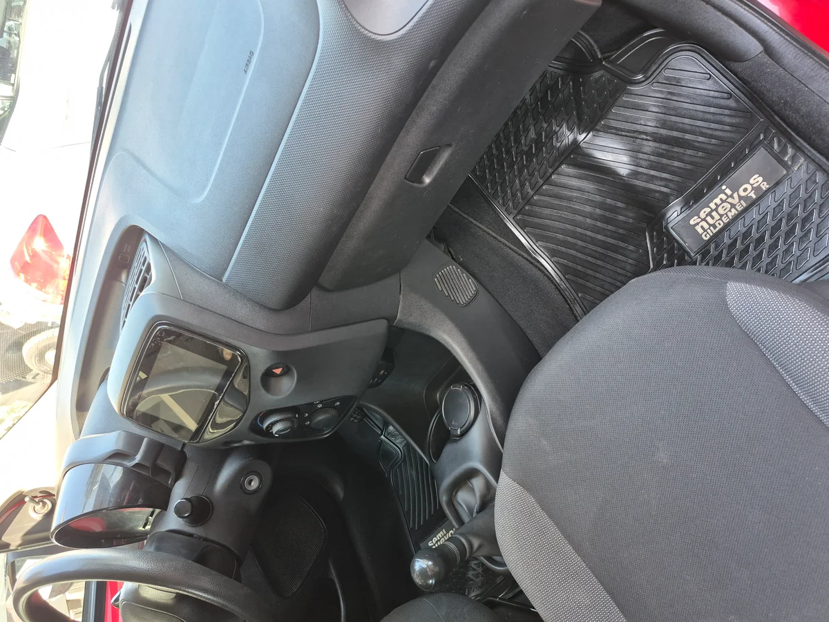 Toyota Aygo 1.0 - Miniatura 8