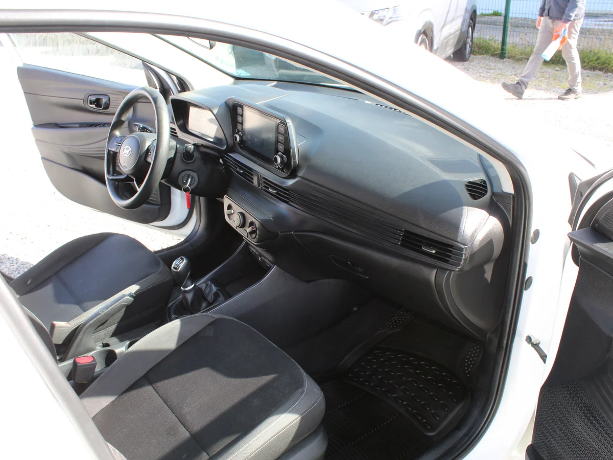 Hyundai I20 — foto 5 de 12