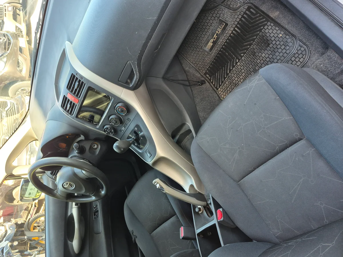 Toyota Auris - Miniatura 8