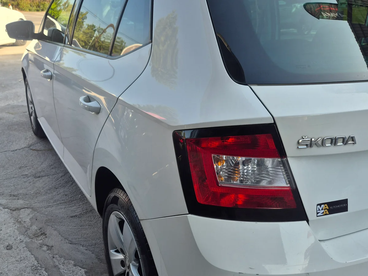 Skoda Fabia Active - Miniatura 17