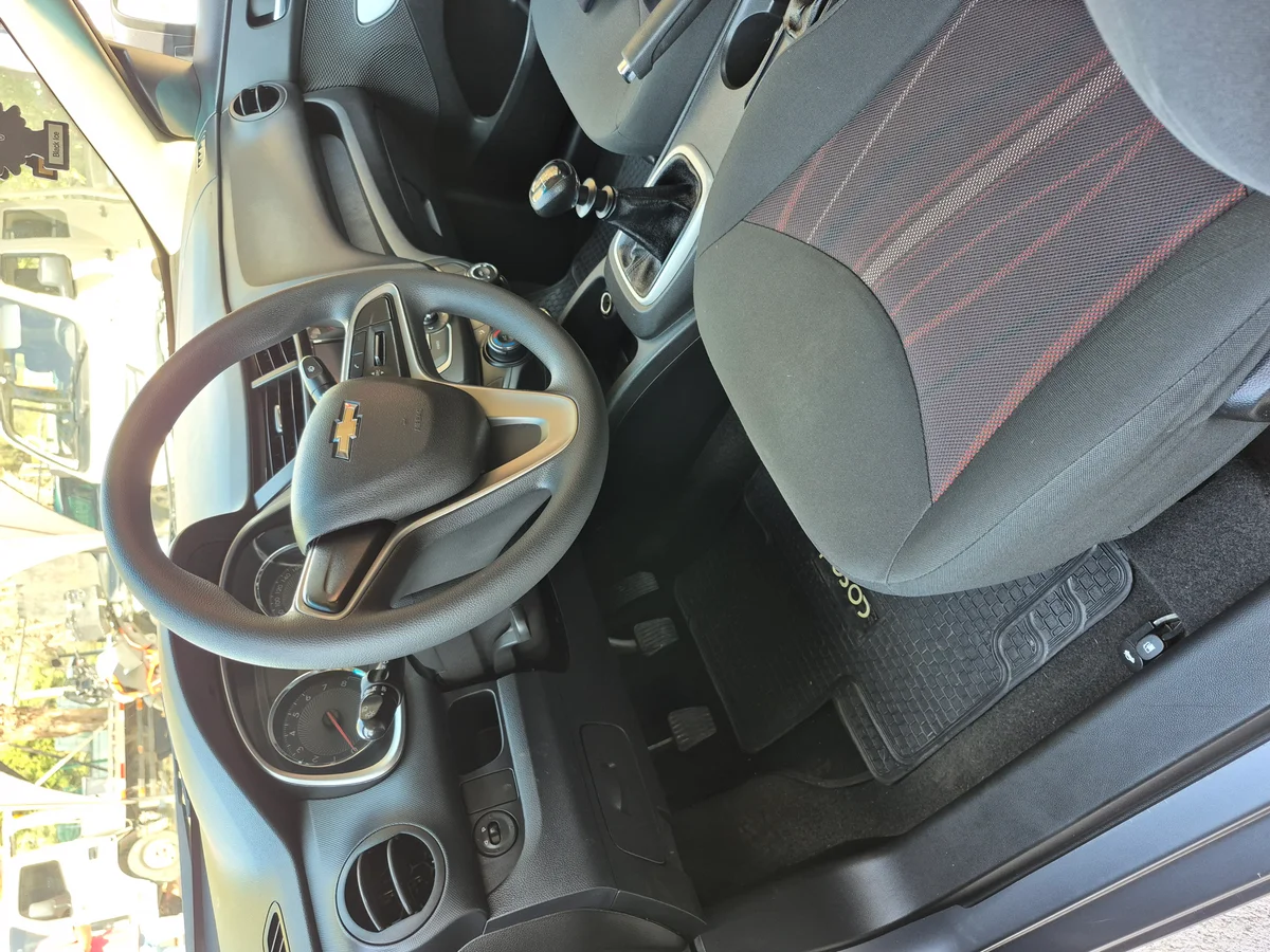 Chevrolet Sail - Miniatura 13