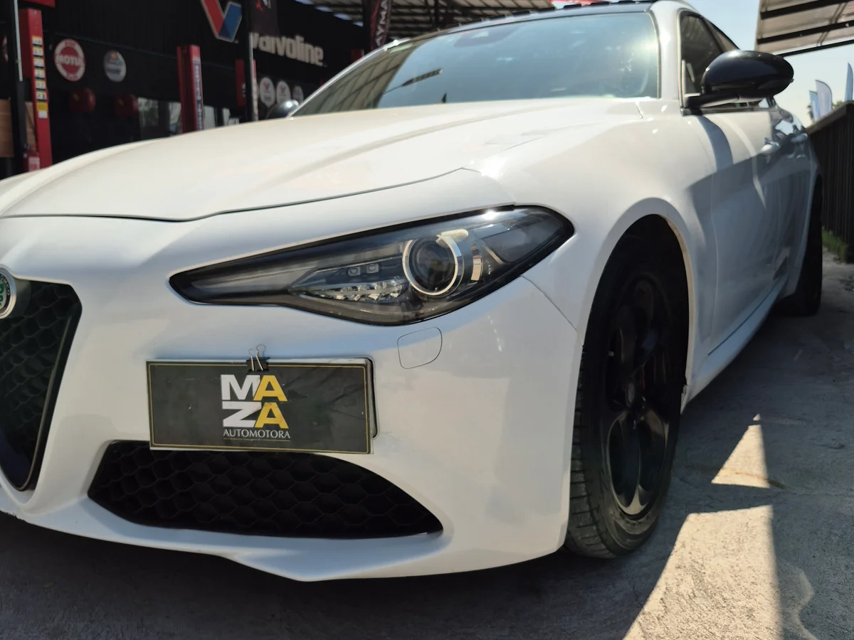 Alfa Romeo Giulia - Miniatura 14