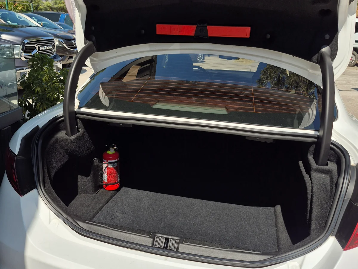 Alfa Romeo Giulia - Miniatura 15