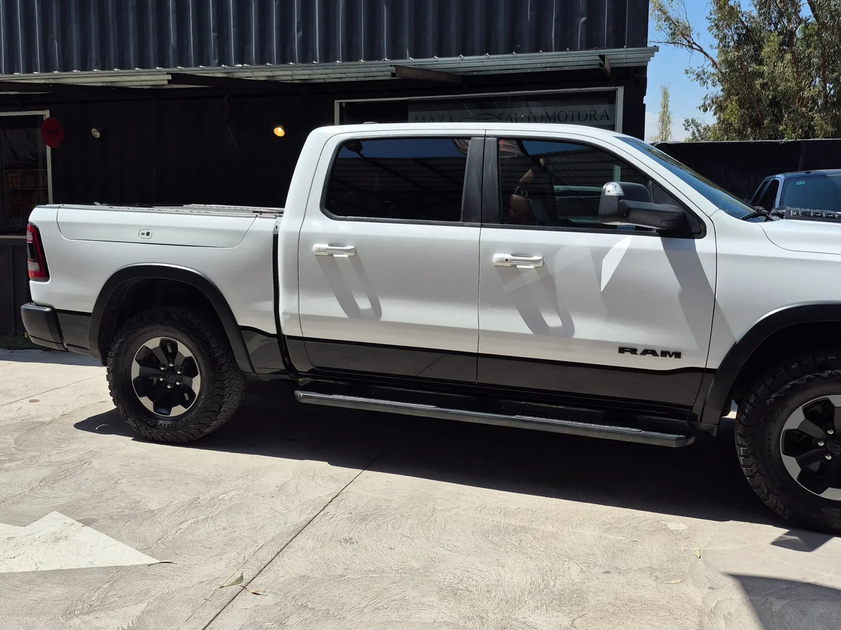Ram 1500 Rebel Crew - Miniatura 3