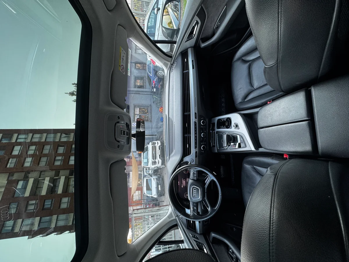 AUDI Q7 - Miniatura 15