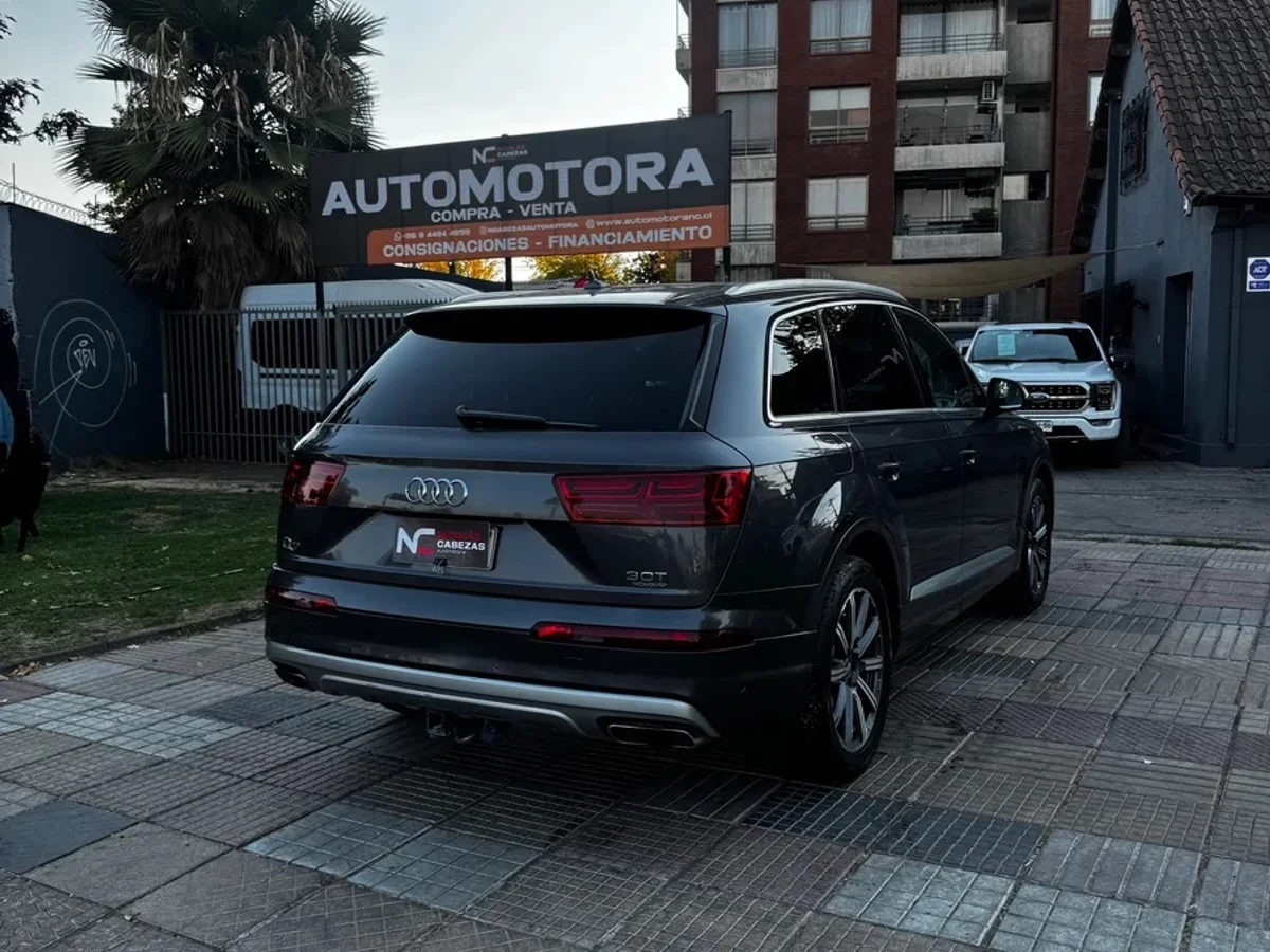 AUDI Q7 - Miniatura 15