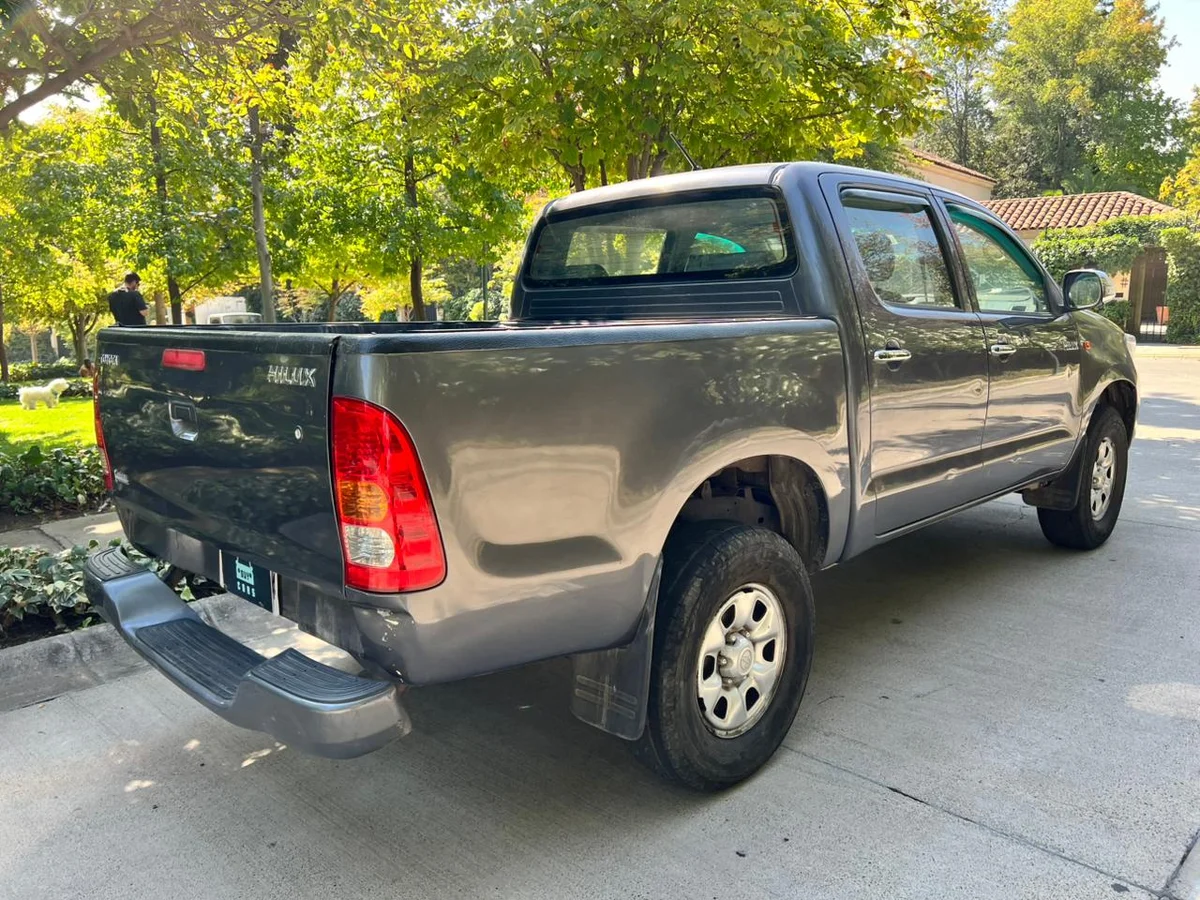 TOYOTA HILUX 2.5 D SR DC 4X2 - Miniatura 5