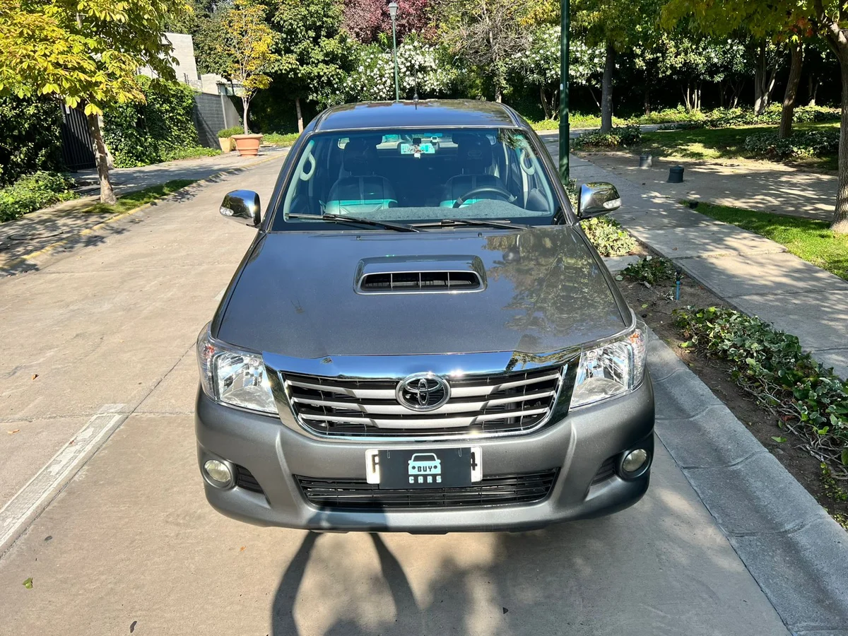 TOYOTA HILUX 2.5L DIESEL SR DC 4X2 - Miniatura 10