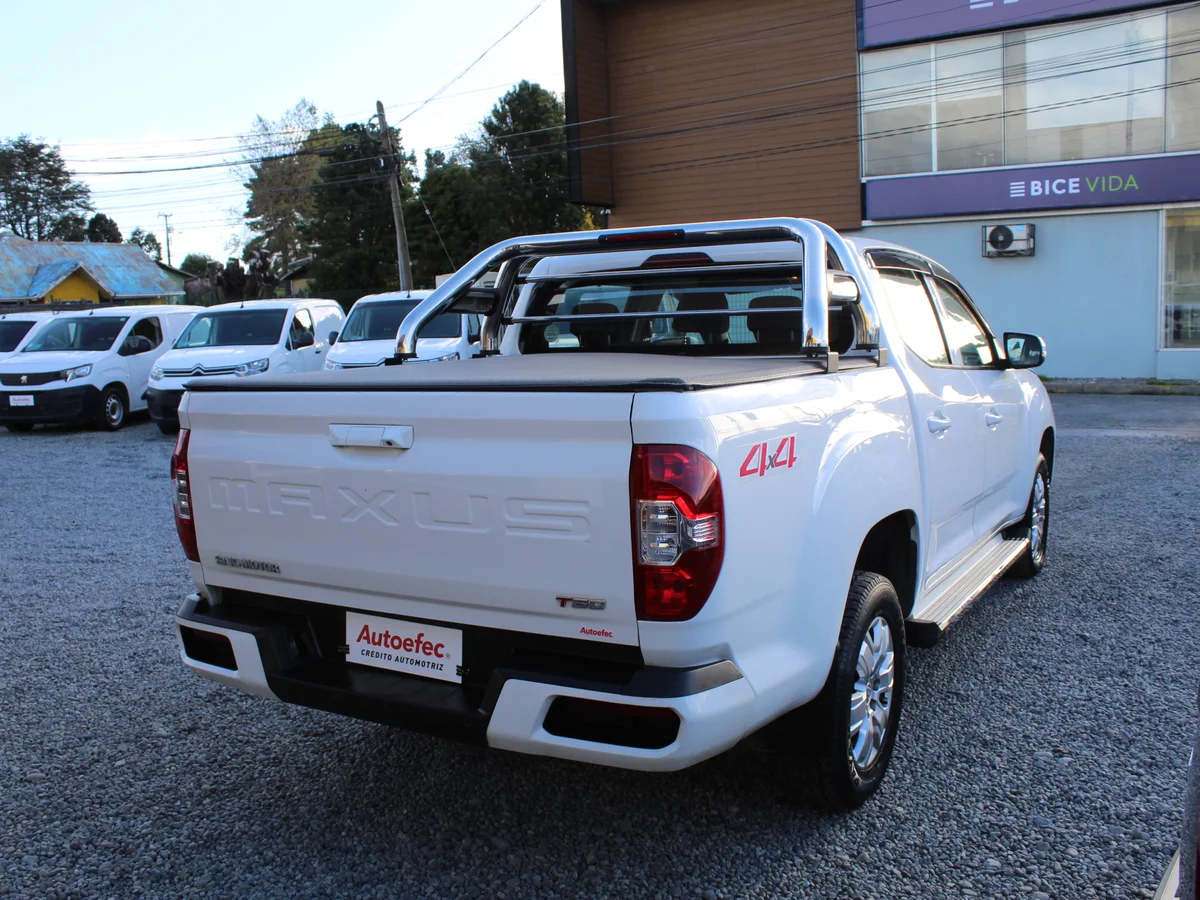 Maxus T60 — foto 8 de 12