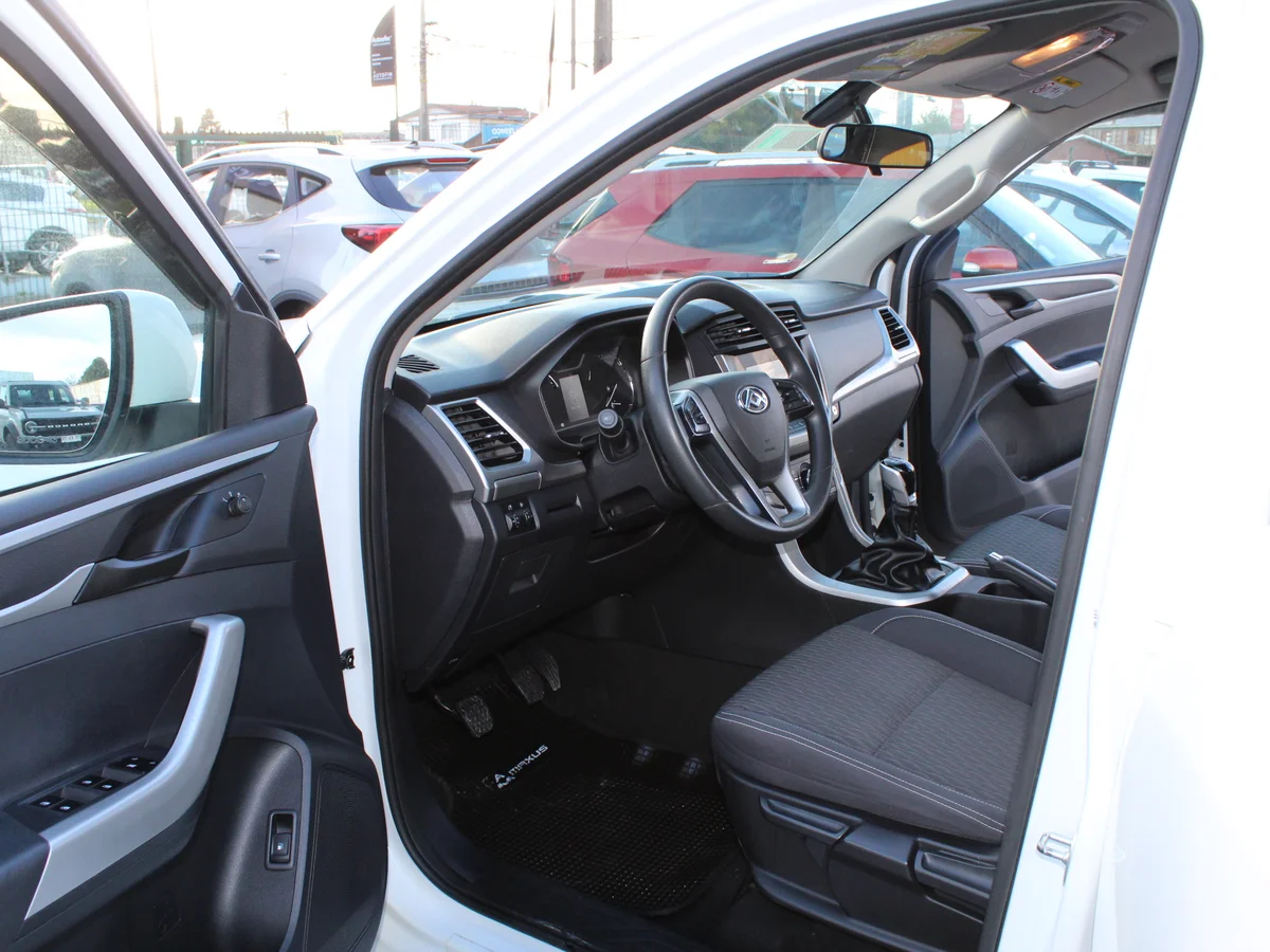 Maxus T60 — foto 11 de 12