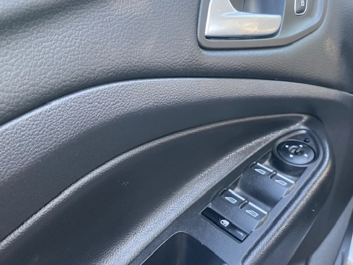 FORD ESCAPE 4x4 Limited 2.0 2020 - Miniatura 20