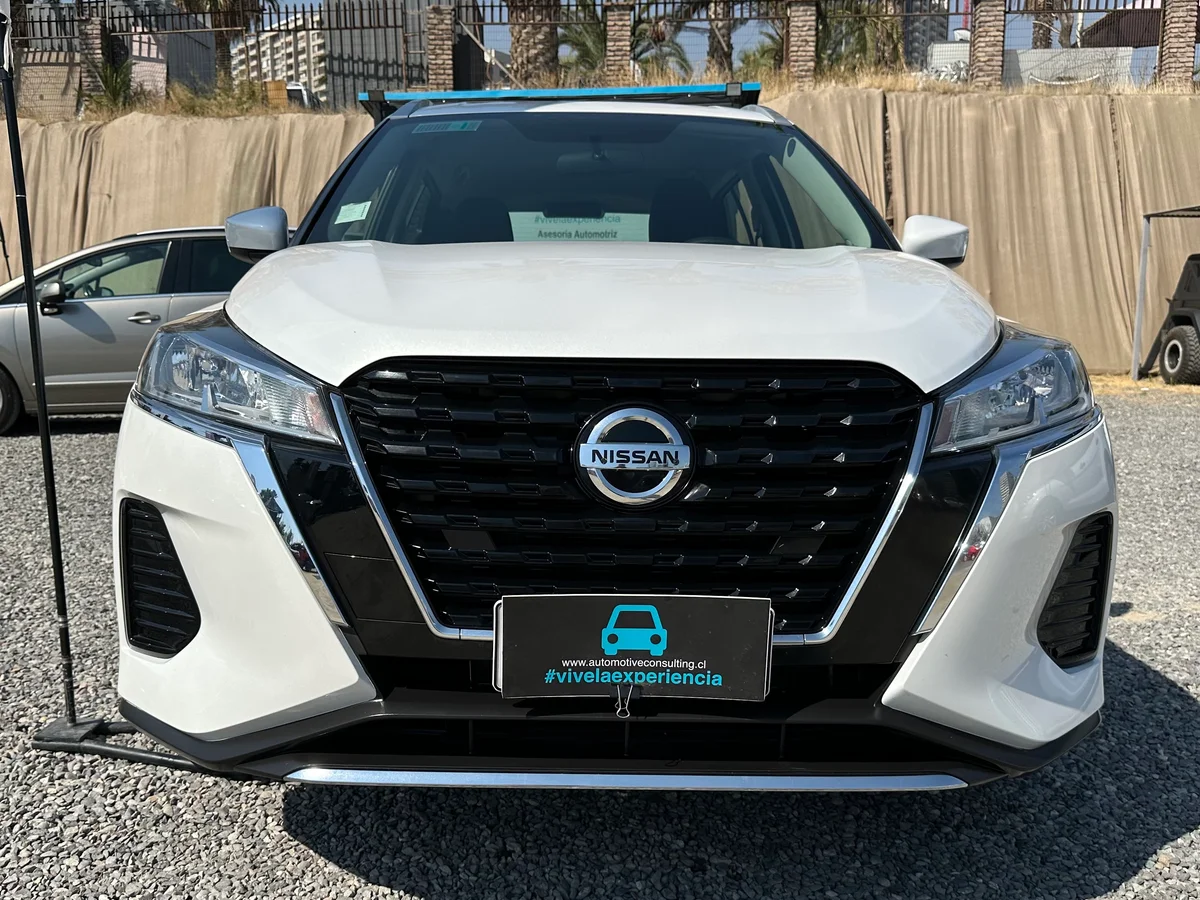 NISSAN KICKS 1.6 MANUAL SENSE, UNICO DUEÑO, MANTENCIONES - Miniatura 2