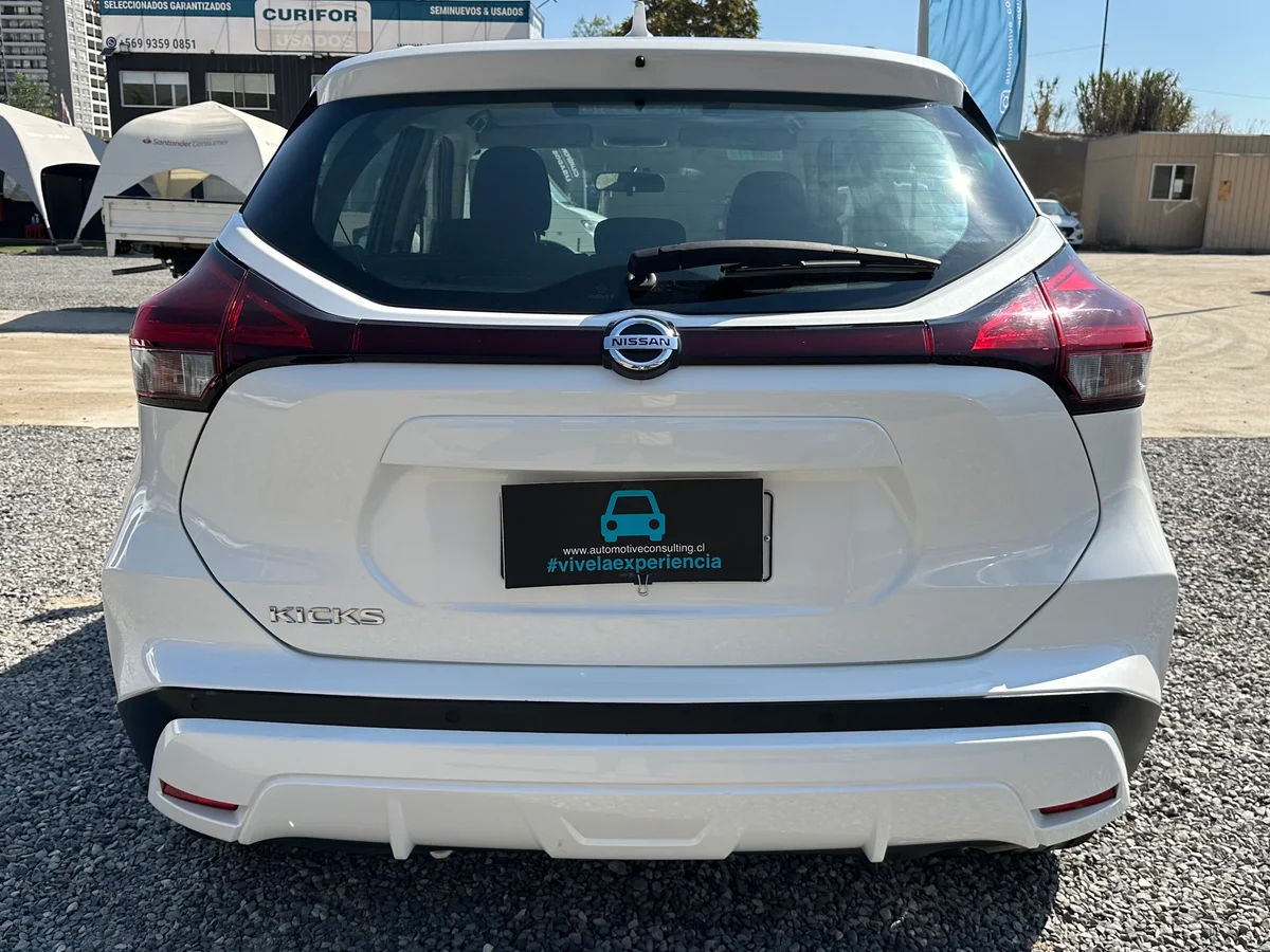 NISSAN KICKS 1.6 MANUAL SENSE, UNICO DUEÑO, MANTENCIONES - Miniatura 5