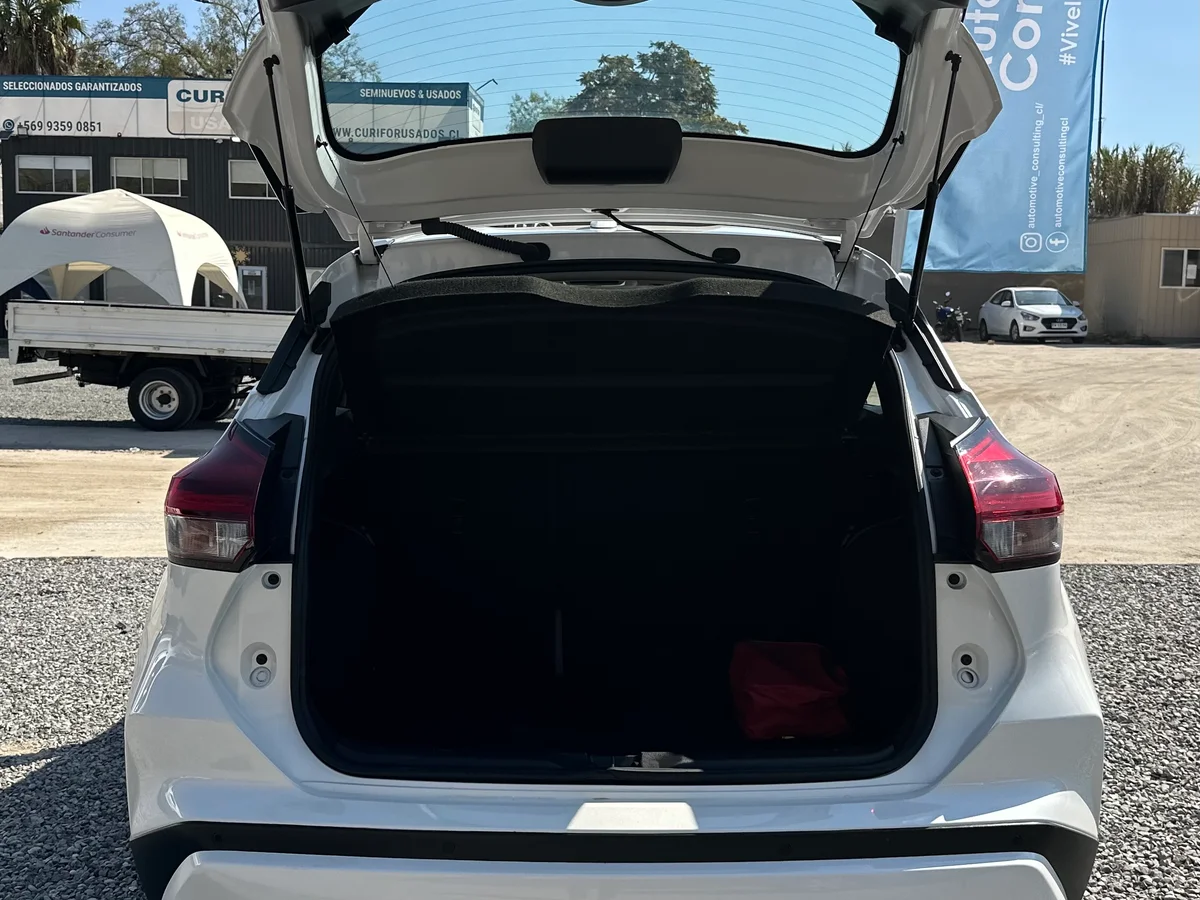 NISSAN KICKS 1.6 MANUAL SENSE, UNICO DUEÑO, MANTENCIONES - Miniatura 10