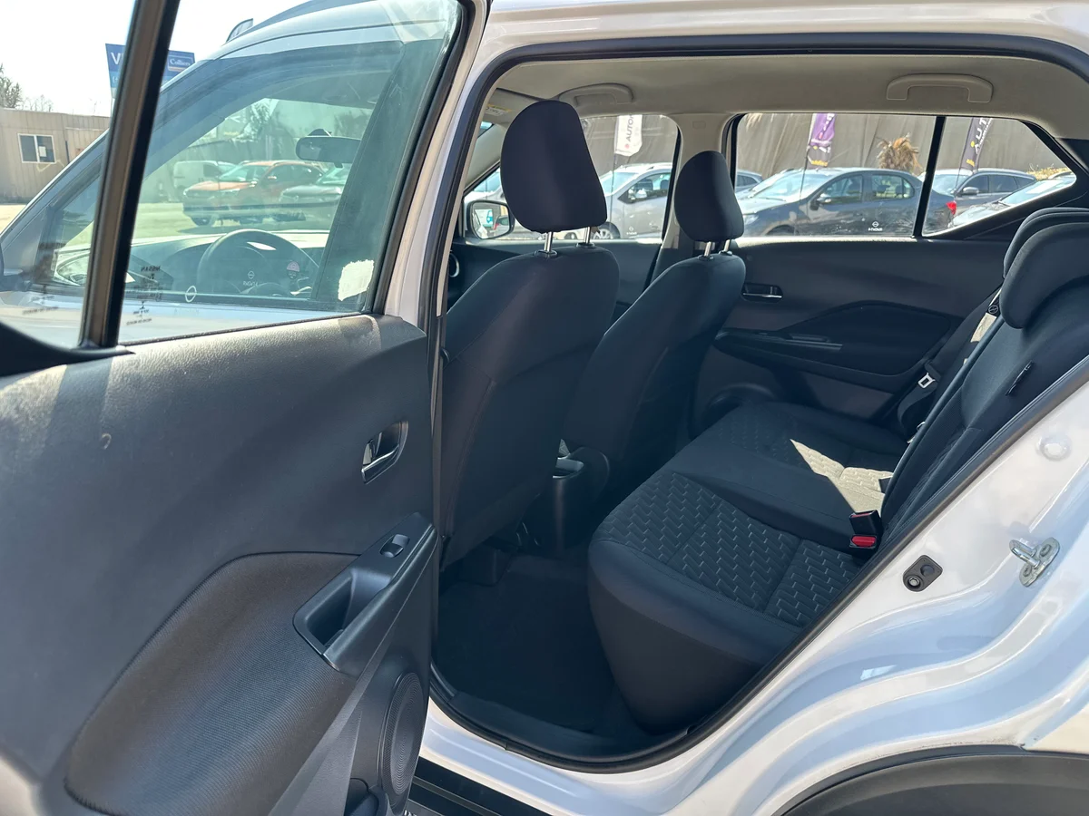 NISSAN KICKS 1.6 MANUAL SENSE, UNICO DUEÑO, MANTENCIONES - Miniatura 15