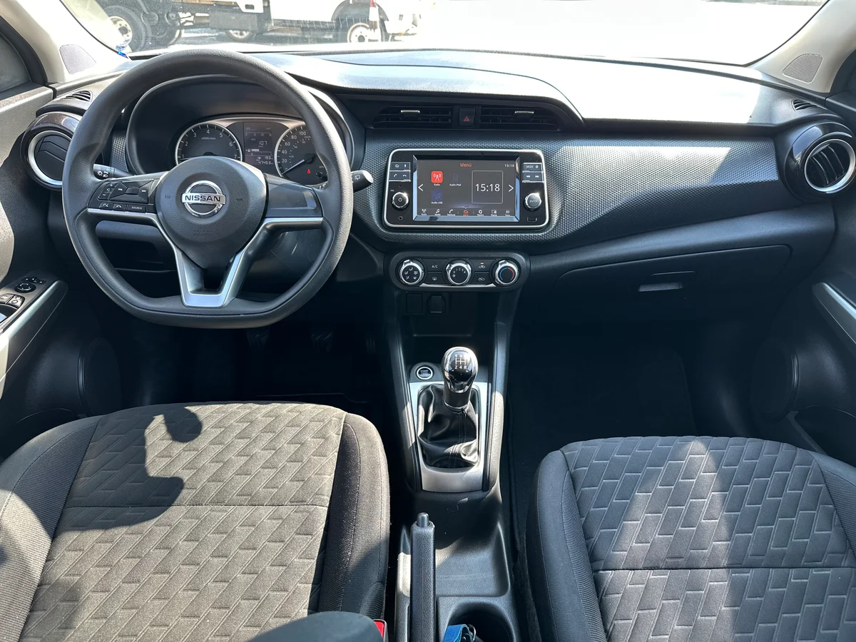 NISSAN KICKS 1.6 MANUAL SENSE, UNICO DUEÑO, MANTENCIONES - Miniatura 17