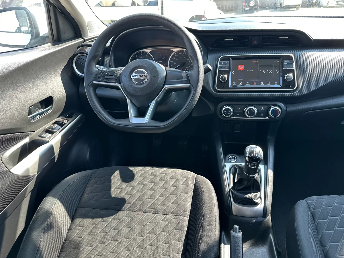 NISSAN KICKS 1.6 MANUAL SENSE, UNICO DUEÑO, MANTENCIONES - Miniatura 19