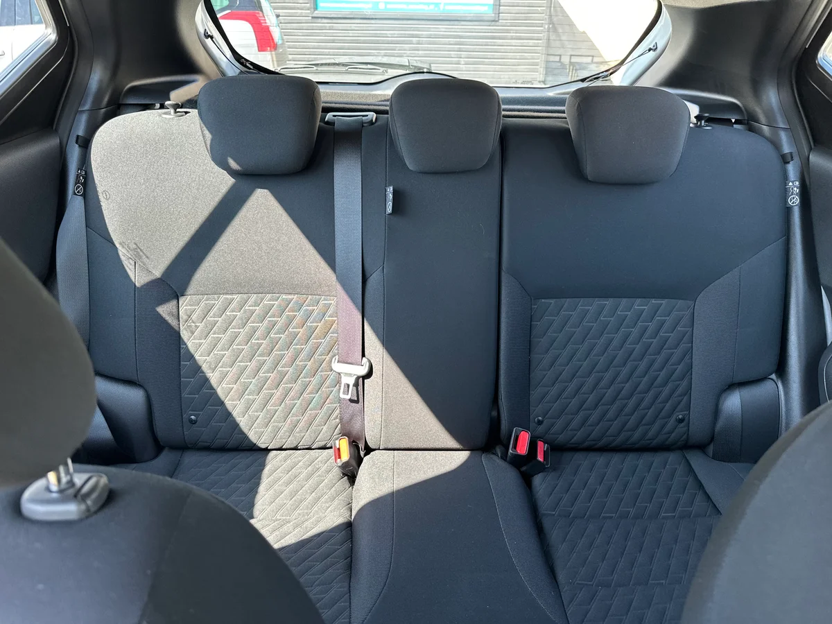 NISSAN KICKS 1.6 MANUAL SENSE, UNICO DUEÑO, MANTENCIONES - Miniatura 24