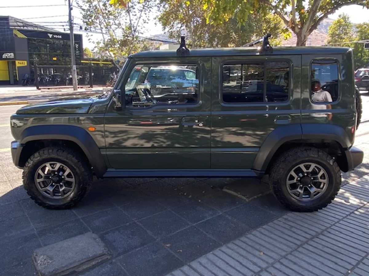 SUZUKI JIMNY 5P 1.5 AT GLX 2025 - Miniatura 8