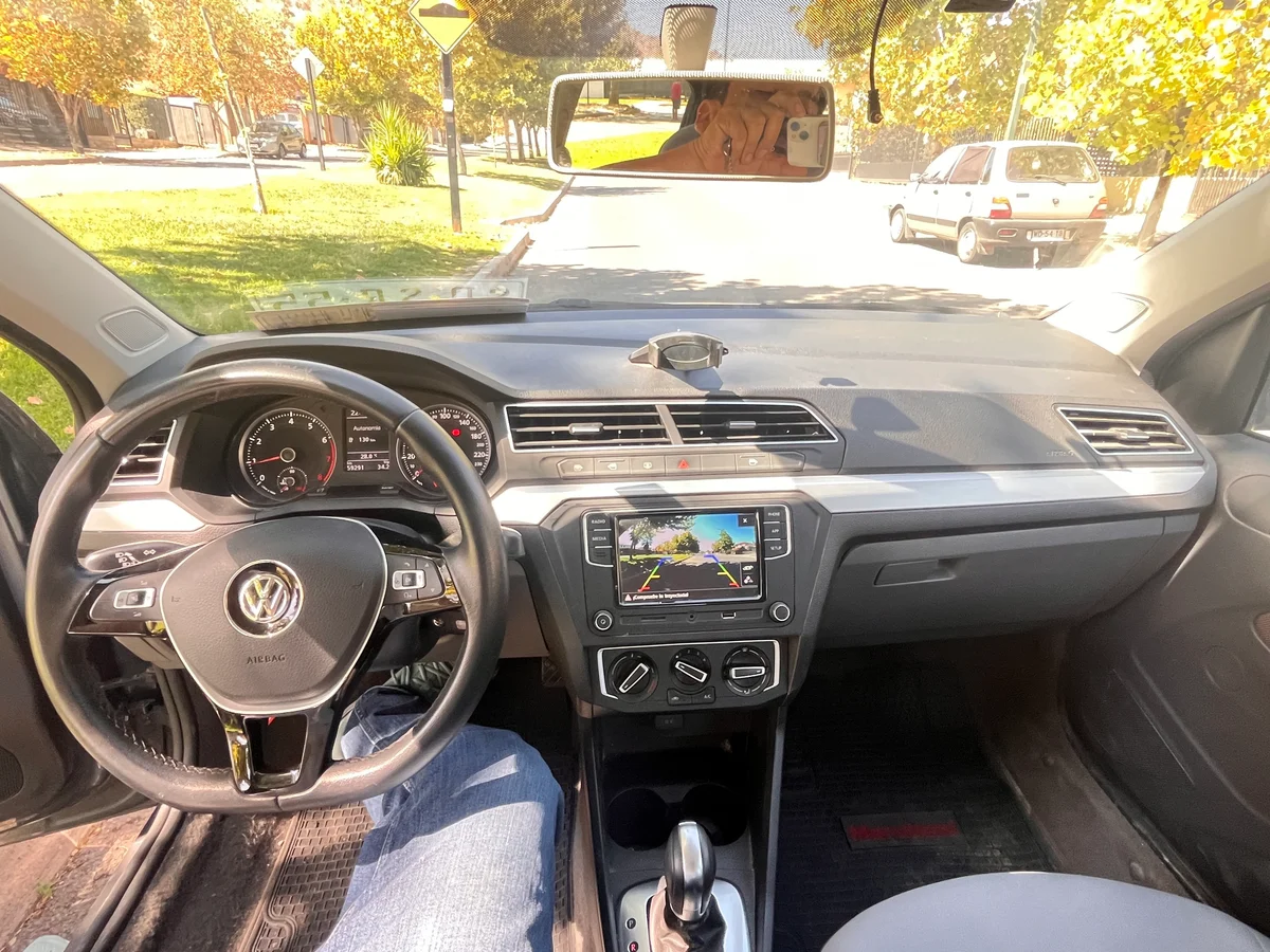 Volkswagen Voyage 2022 - Miniatura 7