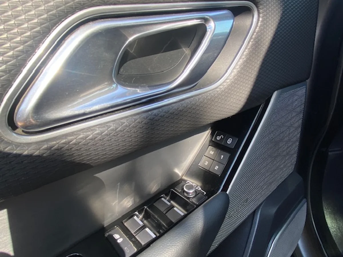 LAND ROVER RANGE ROVER VELAR DIESEL 2.0 2018 - Miniatura 20