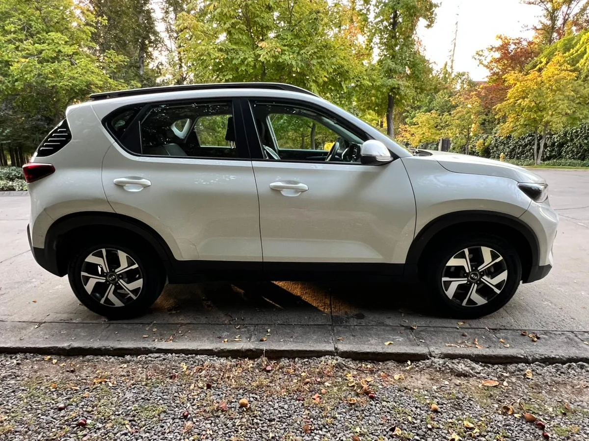 KIA SONET EX 1.5L MT AÑO 2022 - Miniatura 10