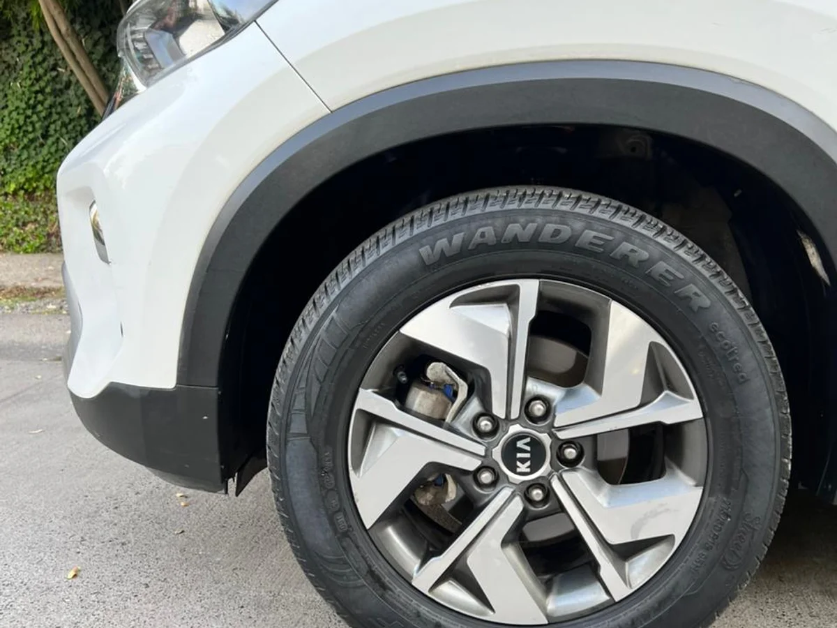 KIA SONET EX 1.5L MT AÑO 2022 - Miniatura 11