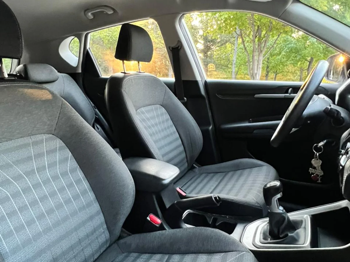 KIA SONET EX 1.5L MT AÑO 2022 - Miniatura 13