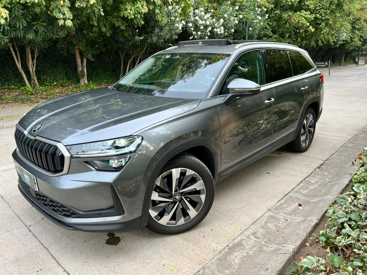 SKODA NEW KODIAQ 2.0L AUT 4X4 AÑO 2026 - Miniatura 3