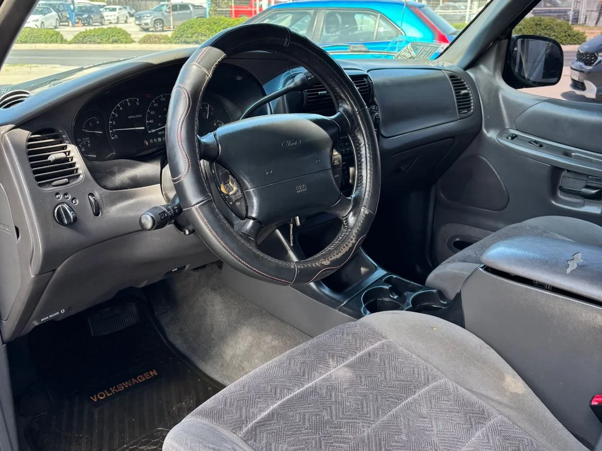 FORD EXPLORER XLT 4.0 AUT 4.0 XLT 4WD AT 5P - Miniatura 6