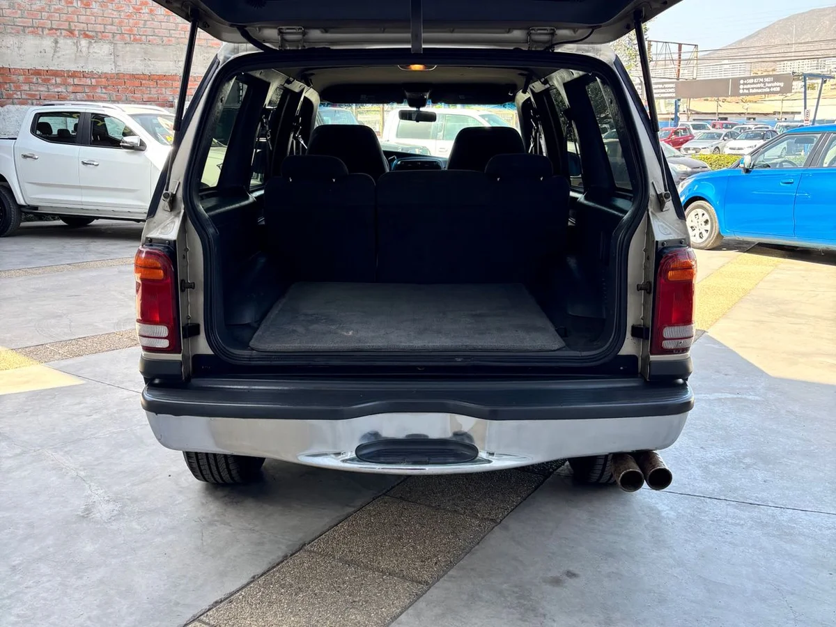 FORD EXPLORER XLT 4.0 AUT 4.0 XLT 4WD AT 5P - Miniatura 7