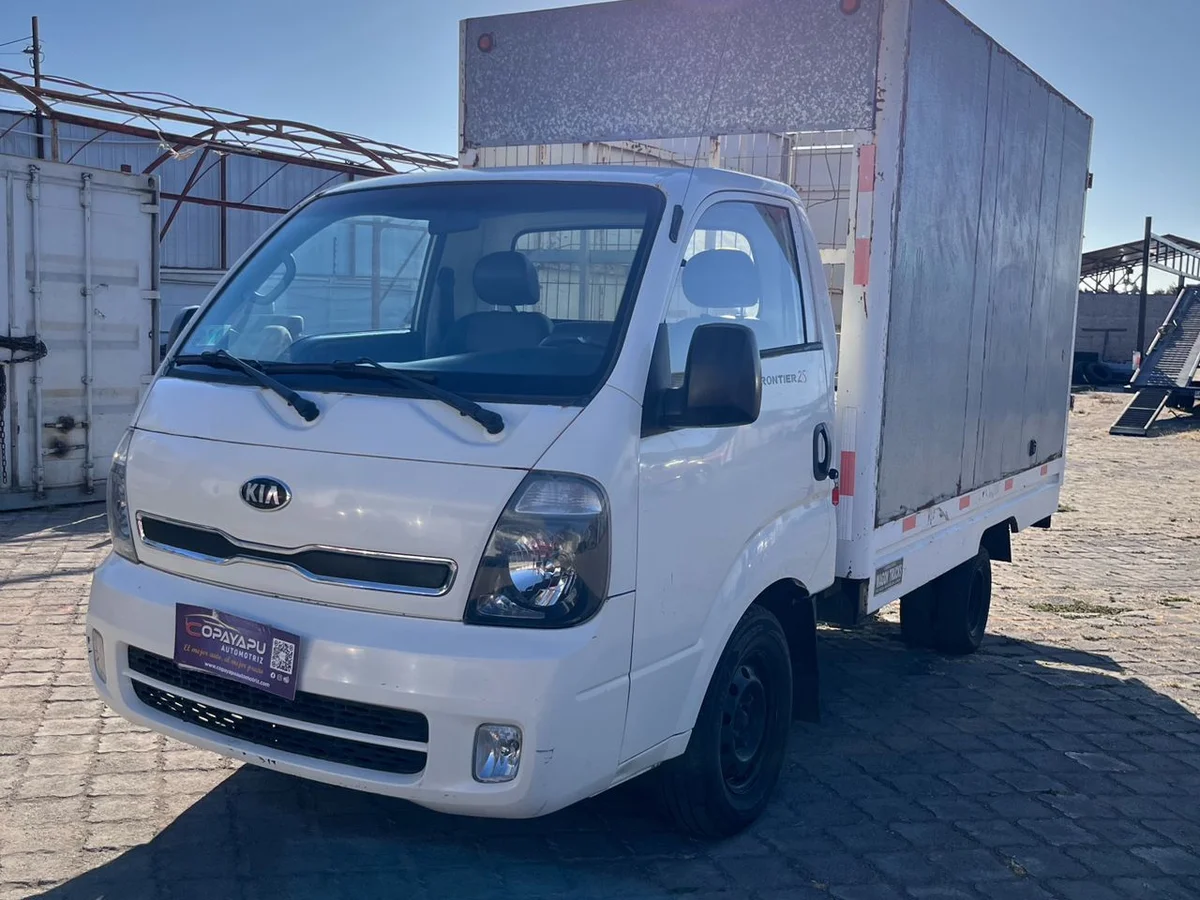 KIA FRONTIER 2.5 - Miniatura 3