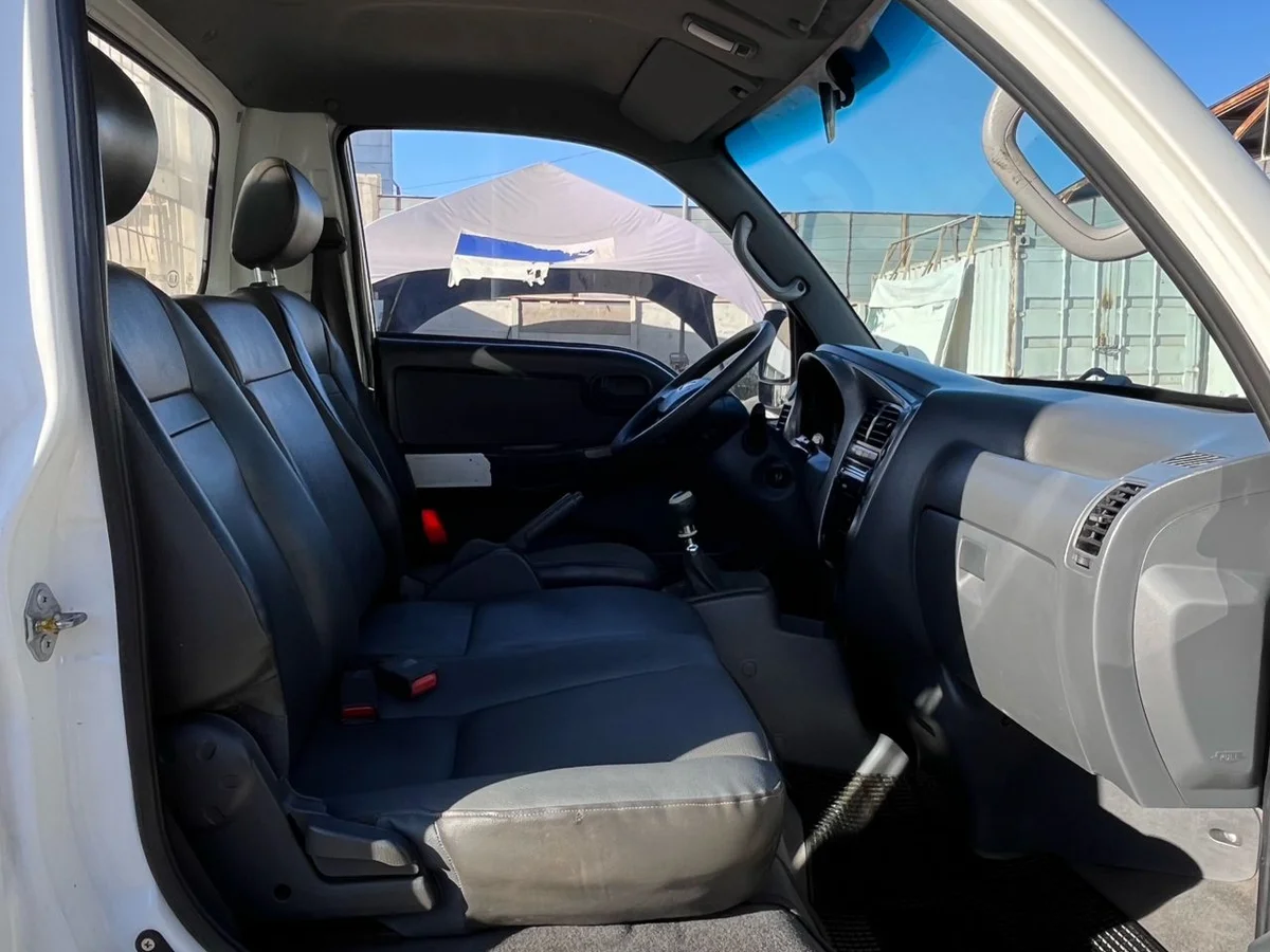 KIA FRONTIER 2.5 - Miniatura 7