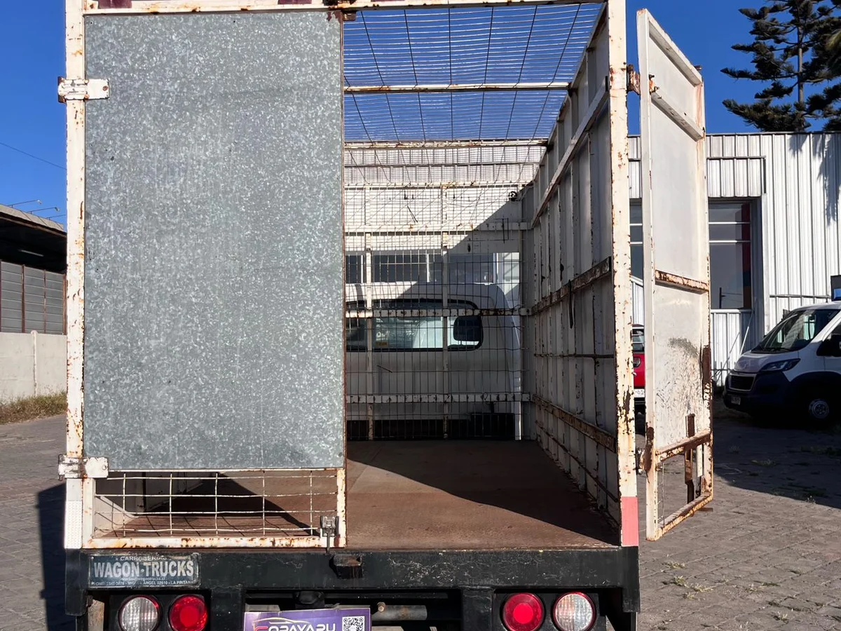 KIA FRONTIER 2.5 - Miniatura 9