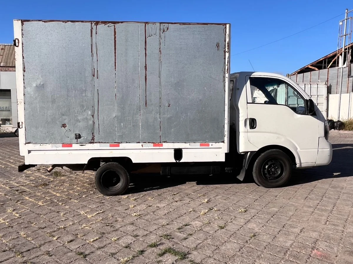 KIA FRONTIER 2.5 - Miniatura 10