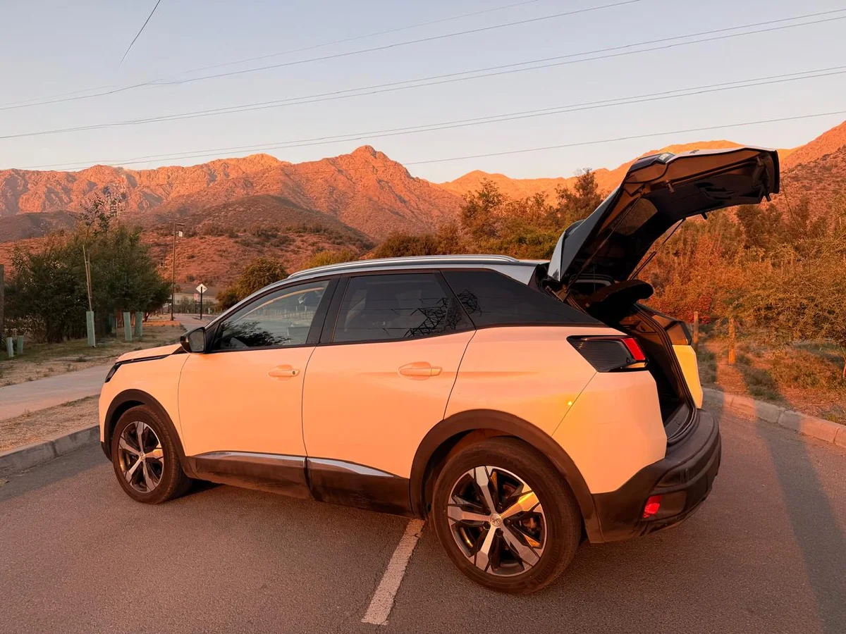 PEUGEOT 3008 ALLURE HDI 1.5 AUT - Miniatura 18