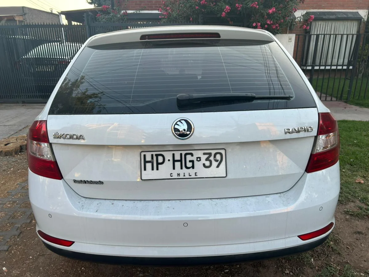 SKODA RAPID SPACEBACK 1.2L MT6 AÑO 2016 - Miniatura 8