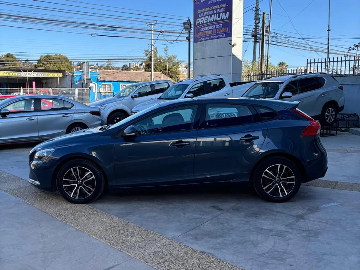 VOLVO V40 T3 HB 1.5 - Miniatura 4