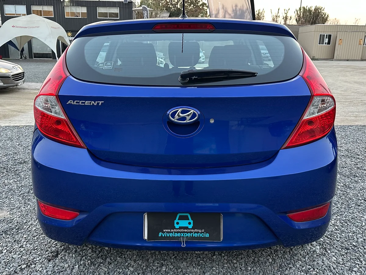 HYUNDAI ACCENT 1.4 RB HB GLS AC 2AB ABS - Miniatura 5