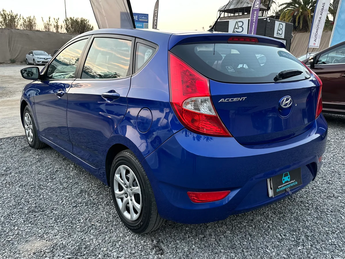 HYUNDAI ACCENT 1.4 RB HB GLS AC 2AB ABS - Miniatura 7