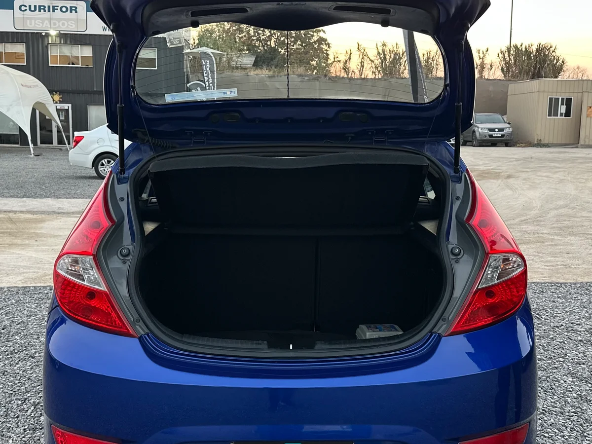 HYUNDAI ACCENT 1.4 RB HB GLS AC 2AB ABS - Miniatura 10