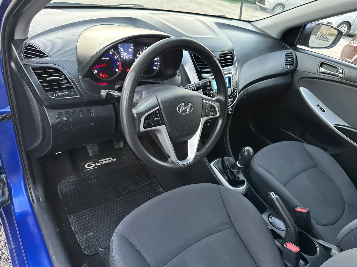 HYUNDAI ACCENT 1.4 RB HB GLS AC 2AB ABS - Miniatura 14